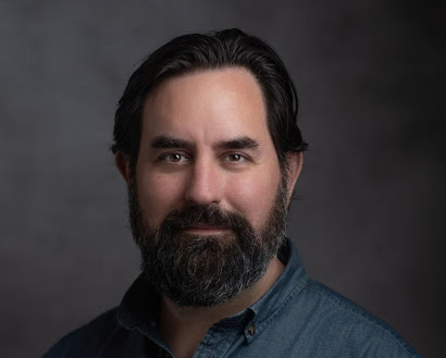 Headshot of Will O'Hare.